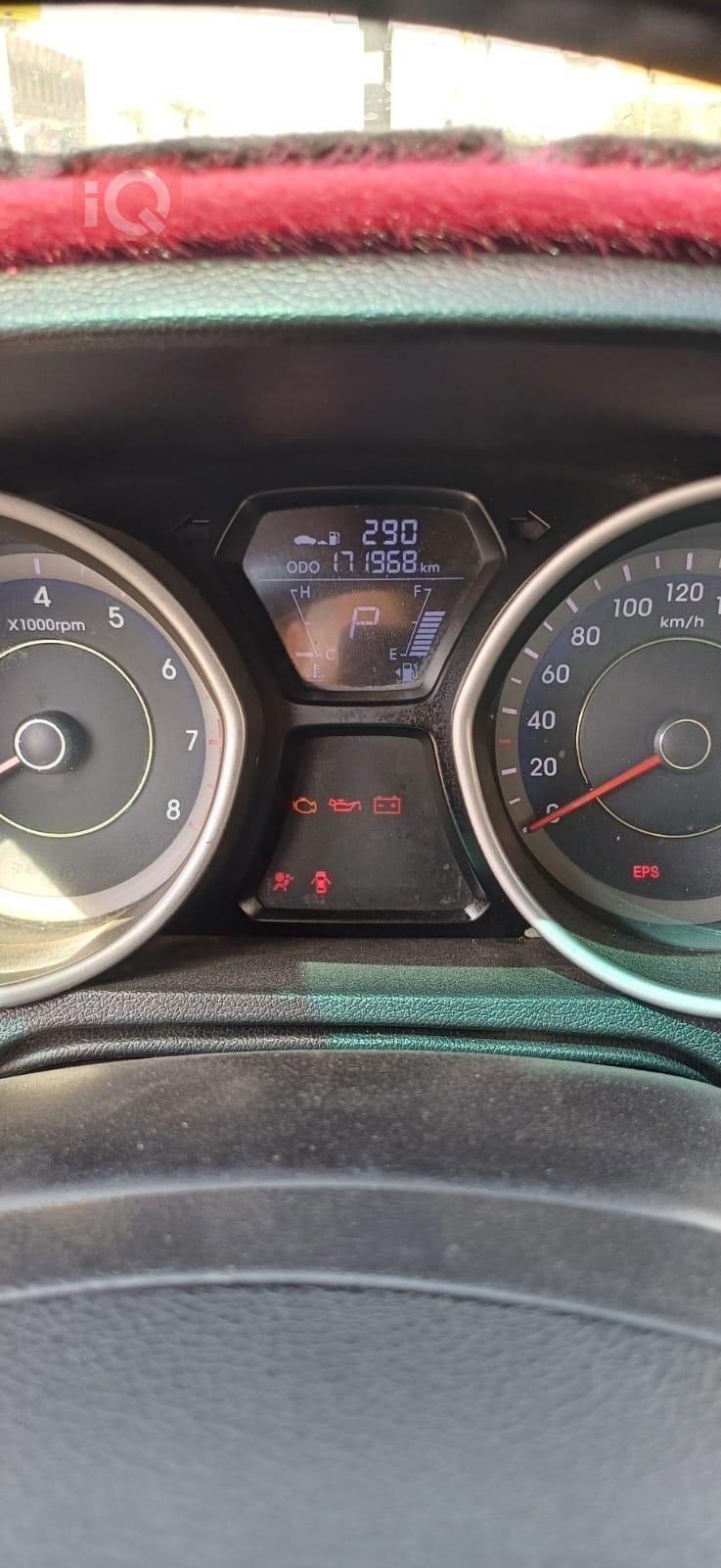 هیوندای ئەلەنترا